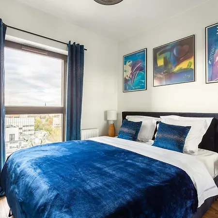 Glamour View * فروتسواف